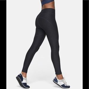 Outdoor voices warmup leggings